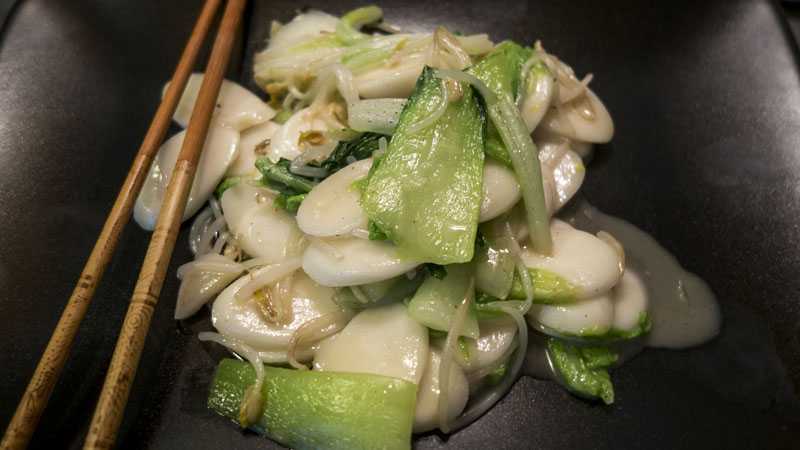 Gnocchi di riso: la ricetta degli gnocchi cinesi conditi con verdure